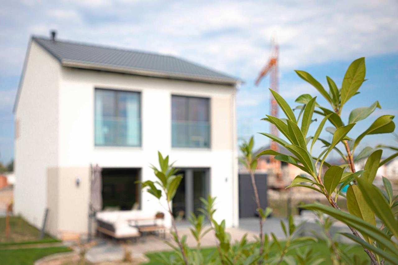 Perfekter Rueckzugsort - Probewohnen Im Musterhaus Waghäusel Exterior foto